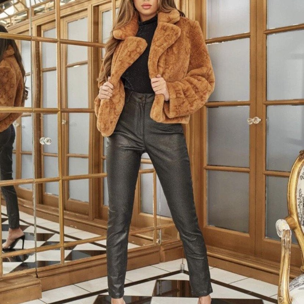 One Button Fuzzy Coat 🧥 - Picture 7 of 7
